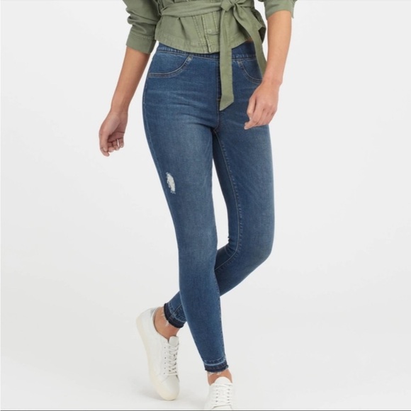 Spanx Distressed Skinny Jeans Medium Wash Size XS Petite - Picture 1 of 8